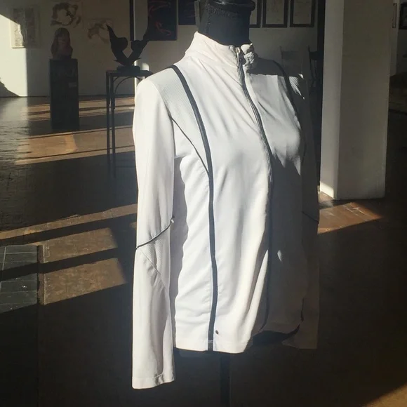 White Tail Tech performance top - Picture 2 of 7